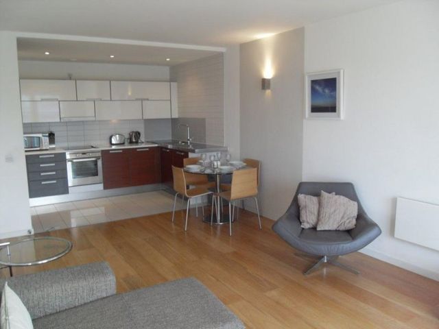  Image of 1 bedroom Apartment to rent in Goulden Street Manchester M4 at 49 Goulden Street  Manchester City, M4 5EH