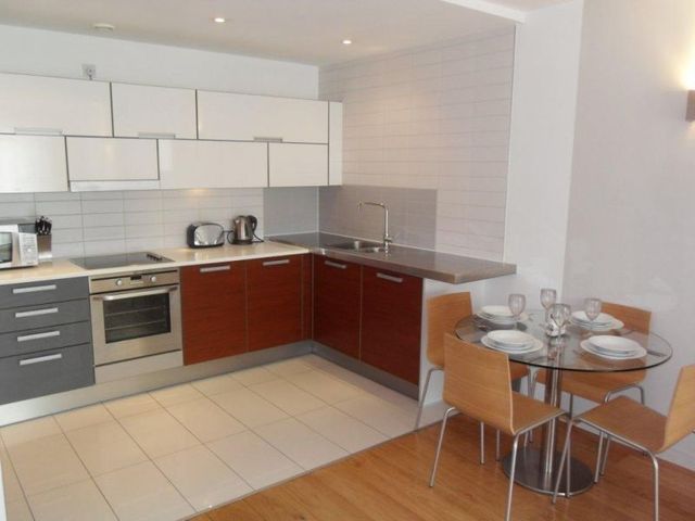 Image of 1 bedroom Apartment to rent in Goulden Street Manchester M4 at 49 Goulden Street  Manchester City, M4 5EH