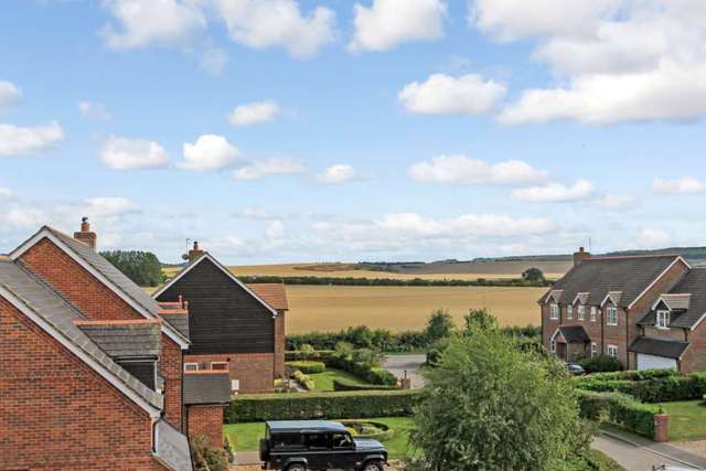  Image of 6 bedroom Detached house for sale in Southend Lane Northall Dunstable LU6 at South End Lane Northall Dunstable, LU6 2EX