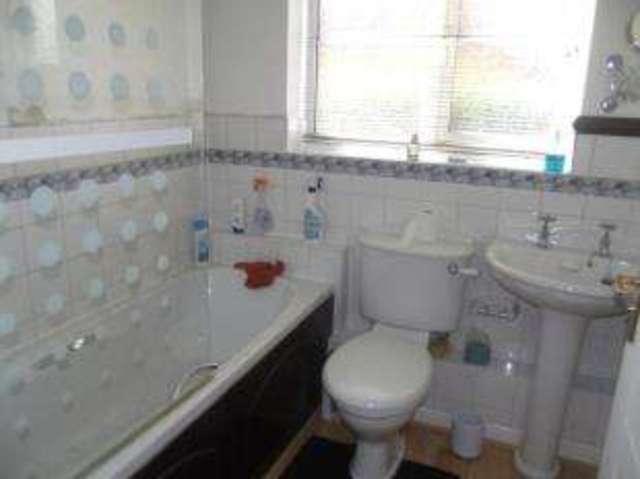  Image of 1 bedroom Flat for sale in Hulton Close Southampton SO19 at Southampton Hampshire Woolston, SO19 9TY