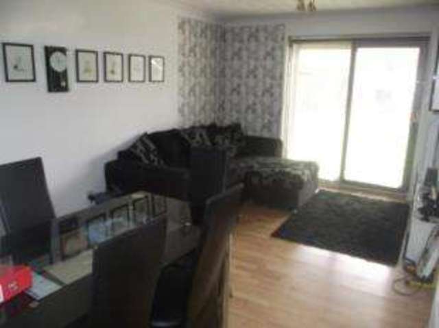  Image of 1 bedroom Flat for sale in Hulton Close Southampton SO19 at Southampton Hampshire Woolston, SO19 9TY