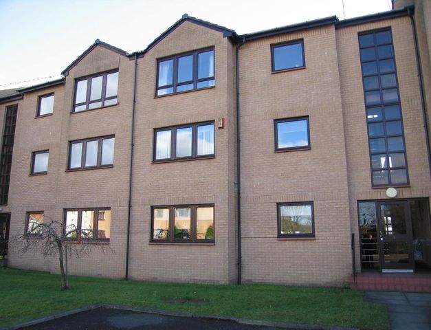  Image of 2 bedroom Flat to rent in Spiers Grove Thornliebank Glasgow G46 at Thornliebank East Renfrewshire East Renfrewshire, G46 7RL