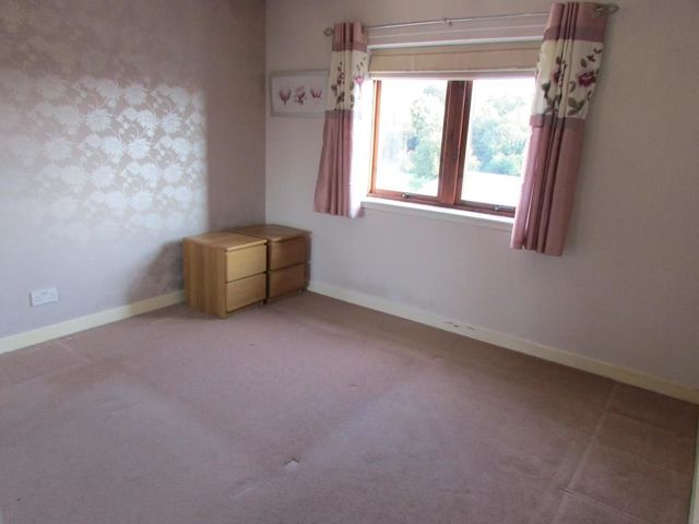  Image of 2 bedroom Flat to rent in Spiers Grove Thornliebank Glasgow G46 at Thornliebank East Renfrewshire East Renfrewshire, G46 7RL