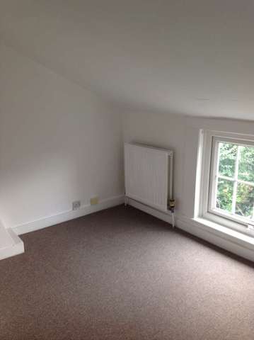  Image of 4 bedroom Terraced house to rent in St. Johns Street Reading RG1 at St Johns Street  Reading, RG1 4EH