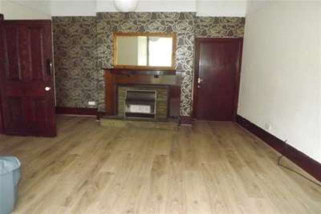  Image of 4 bedroom Detached house to rent in St. Matthew Street Burnley BB11 at Burnley, BB11 4JJ