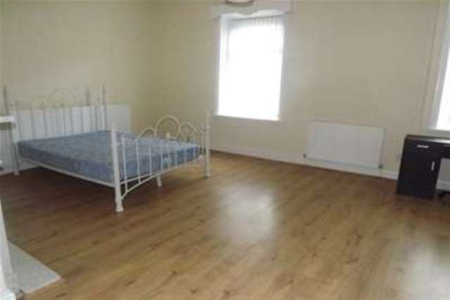  Image of 4 bedroom Detached house to rent in St. Matthew Street Burnley BB11 at Burnley, BB11 4JJ