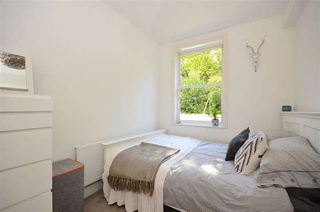  Image of 1 bedroom Apartment for sale in Stanford Avenue Brighton BN1 at Brighton East Sussex Brighton, BN1 6AA