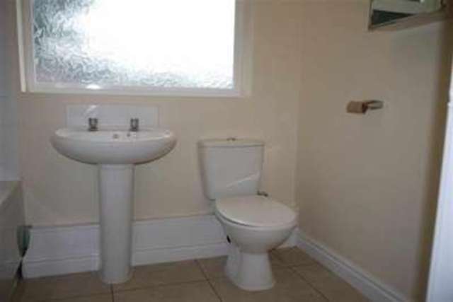  Image of 1 bedroom Flat to rent in Station Road Northwich CW9 at Northwich, CW9 5LT