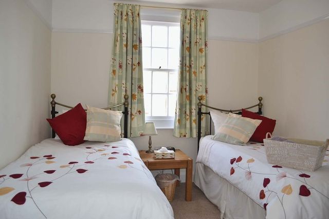  Image of 2 bedroom Flat for sale in Station Road Sidmouth EX10 at Station Road  Sidmouth, EX10 8NP