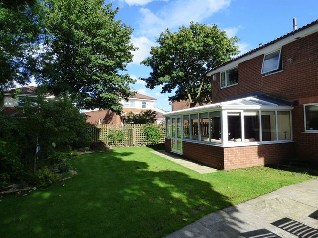  Image of 4 bedroom Detached house for sale in Stone Cross Gardens Catterall Preston PR3 at Stone Cross Gardens Catterall Preston, PR3 1YQ