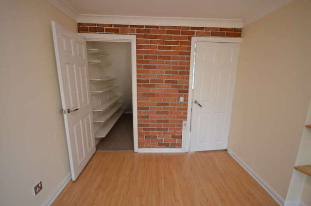  Image of 1 bedroom Ground Flat to rent in Stone Hill Drive Blackburn BB1 at Sunnybower Blackburn Lancashire, BB1 5TR