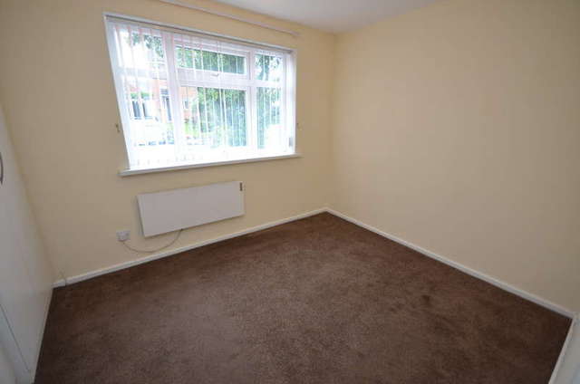  Image of 1 bedroom Ground Flat to rent in Stone Hill Drive Blackburn BB1 at Sunnybower Blackburn Lancashire, BB1 5TR