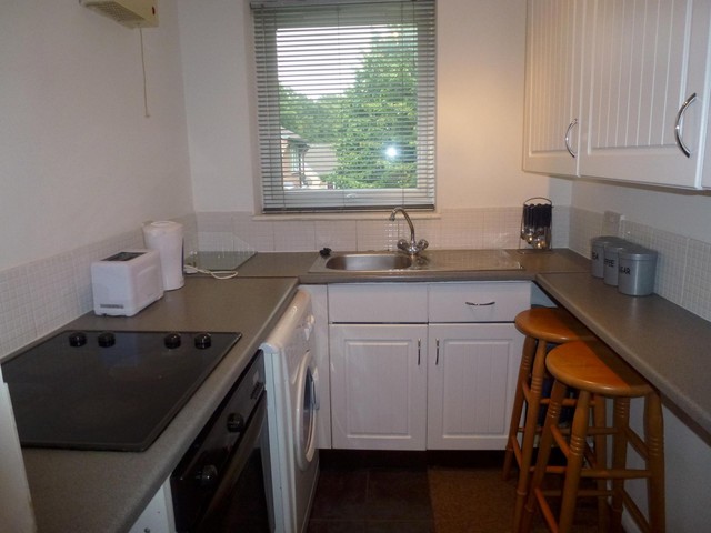 Image of Studio flat to rent in Stour Close West End Southampton SO18 at Southampton, SO18 3LL