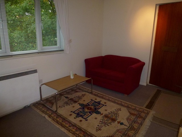  Image of Studio flat to rent in Stour Close West End Southampton SO18 at Southampton, SO18 3LL