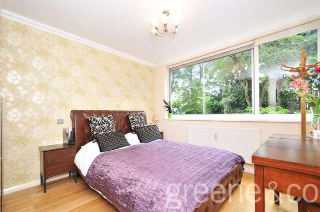  Image of 3 bedroom Flat for sale in Belsize Grove London NW3 at Belsize Grove Belsize Park Camden, NW3 4XE