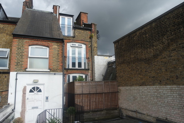  Image of 2 bedroom Flat to rent in Streatham High Road London SW16 at Streatham High Road  London, SW16 1BB