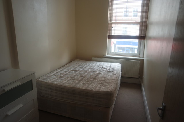  Image of 2 bedroom Flat to rent in Streatham High Road London SW16 at Streatham High Road  London, SW16 1BB