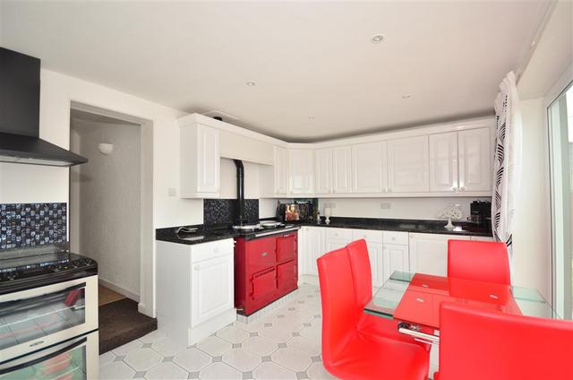  Image of 4 bedroom Detached house for sale in Sun Hill Calbourne Newport PO30 at Calbourne Newport Newport, PO30 4JA