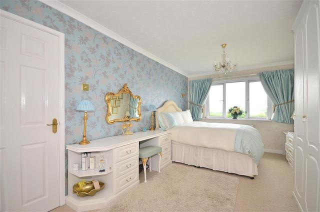  Image of 4 bedroom Detached house for sale in Sun Hill Calbourne Newport PO30 at Calbourne Newport Newport, PO30 4JA