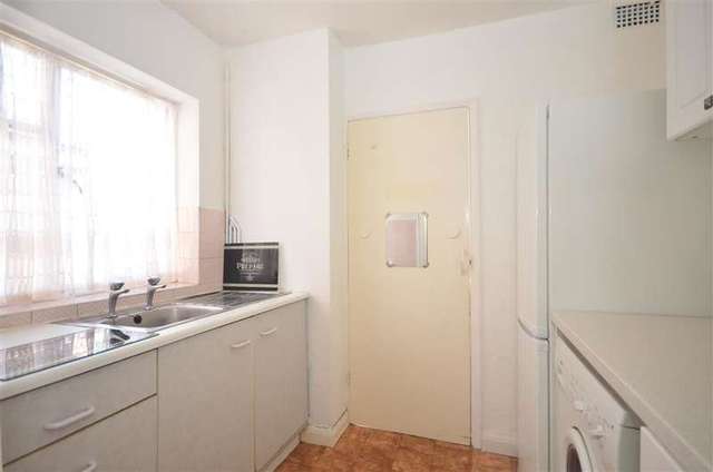  Image of 2 bedroom End of Terrace for sale in Suttons Avenue Hornchurch RM12 at Hornchurch Essex Hornchurch, RM12 4LY