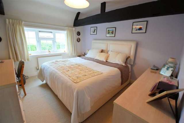  Image of 4 bedroom Detached house for sale in Swan Drive Aldermaston Reading RG7 at Aldermaston Wharf  Reading, RG7 4UZ