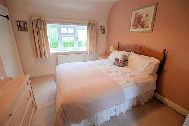  Image of 4 bedroom Detached house for sale in Swan Drive Aldermaston Reading RG7 at Aldermaston Wharf  Reading, RG7 4UZ