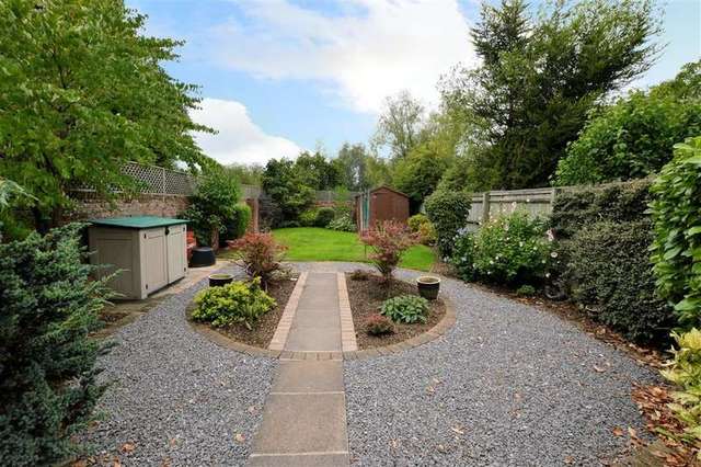  Image of 4 bedroom Detached house for sale in Swan Drive Aldermaston Reading RG7 at Aldermaston Wharf  Reading, RG7 4UZ