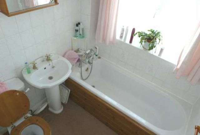  Image of 3 bedroom End of Terrace for sale in Hag Hill Rise Taplow Maidenhead SL6 at Taplow, SL6 0LT