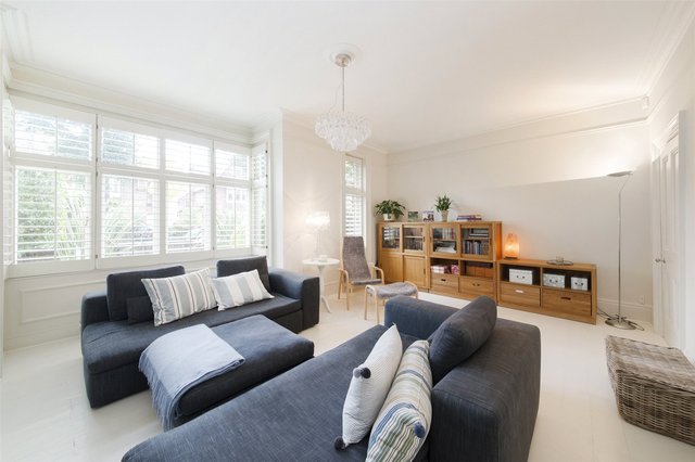  Image of 5 bedroom Detached house for sale in The Avenue London W4 at London  Turnham Green, W4 1HT