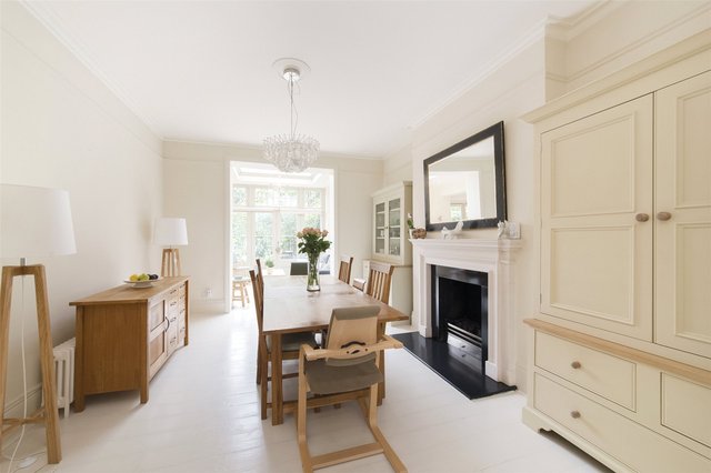  Image of 5 bedroom Detached house for sale in The Avenue London W4 at London  Turnham Green, W4 1HT