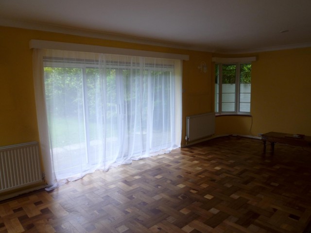  Image of 4 bedroom Detached house to rent in The Drive Aldwick Bognor Regis PO21 at Craigweil  Bognor Regis, PO21 4DT