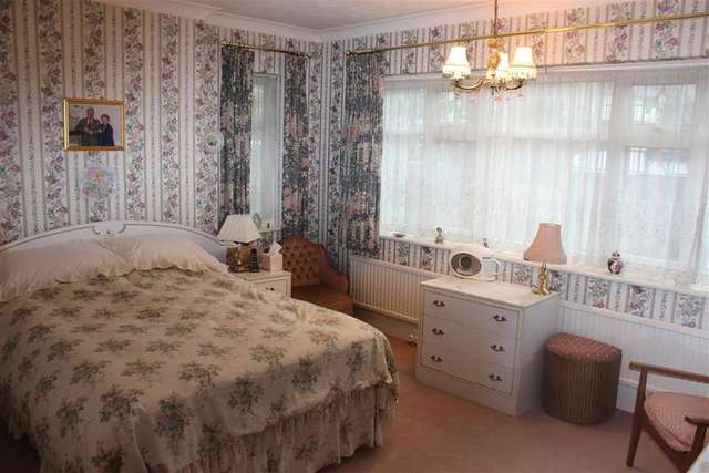  Image of 3 bedroom Detached house for sale in The Glade Woodford Green IG8 at Woodford Green Essex Woodford Green, IG8 0QA