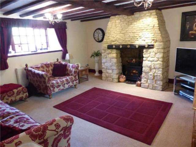  Image of 5 bedroom Barn Conversion to rent in Manor Court Rushden NN10 at Rushden Northamptonshire Rushden, NN10 0NN