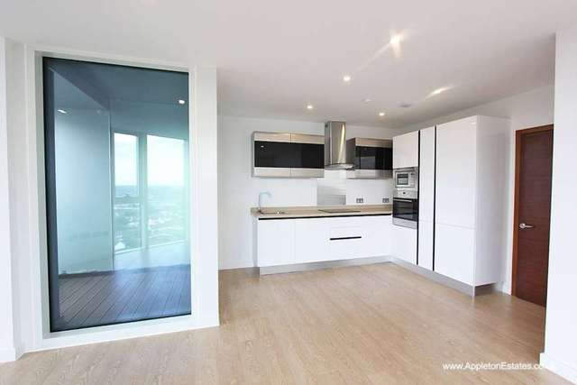  Image of 2 bedroom Apartment to rent in Newgate Croydon CR0 at The Island  Croydon, CR0 2FB