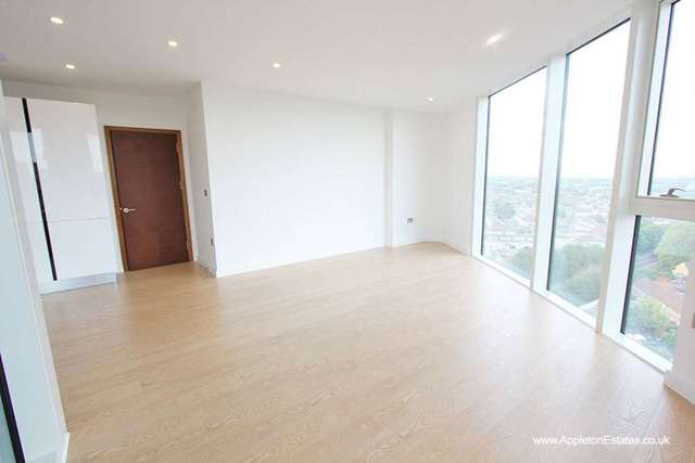  Image of 2 bedroom Apartment to rent in Newgate Croydon CR0 at The Island  Croydon, CR0 2FB