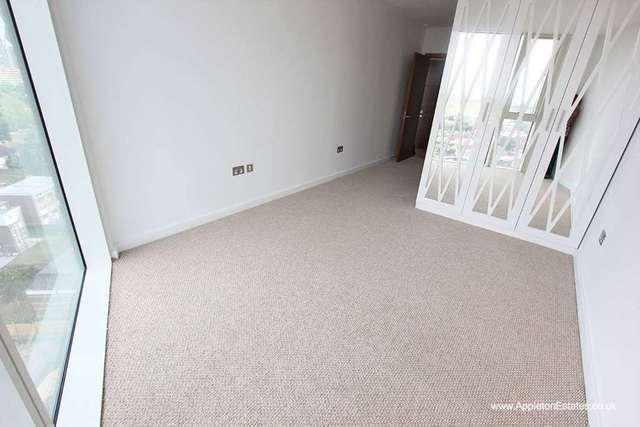  Image of 2 bedroom Apartment to rent in Newgate Croydon CR0 at The Island  Croydon, CR0 2FB