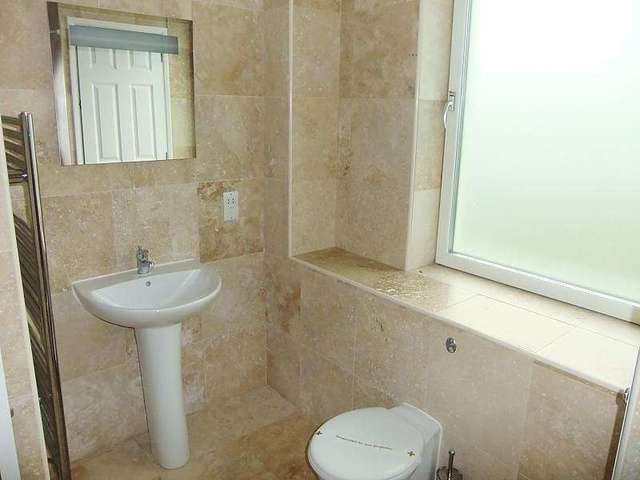  Image of 2 bedroom Flat to rent in College Road Seaford BN25 at Seaford, BN25 1JX