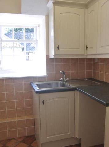  Image of 2 bedroom Apartment to rent in Coronation Road Totnes TQ9 at The Manor House Coronation Road Totnes, TQ9 5DF