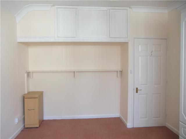  Image of 2 bedroom Apartment to rent in Coronation Road Totnes TQ9 at The Manor House Coronation Road Totnes, TQ9 5DF