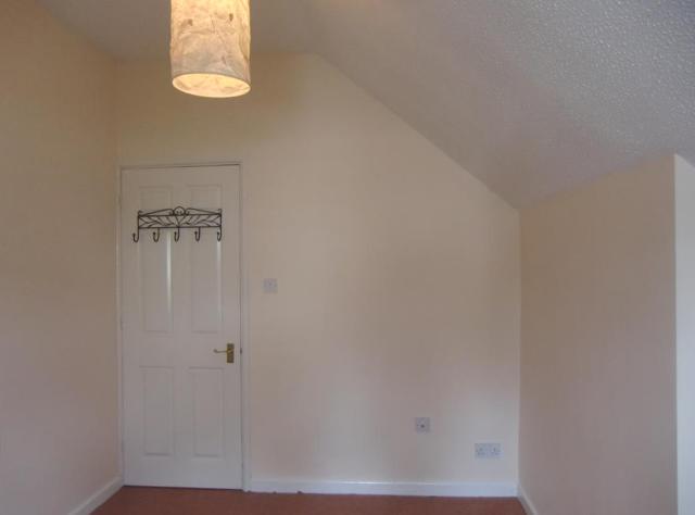  Image of 2 bedroom Apartment to rent in Coronation Road Totnes TQ9 at The Manor House Coronation Road Totnes, TQ9 5DF