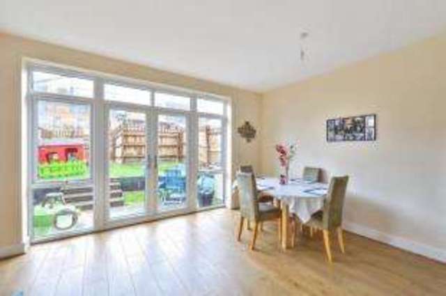  Image of 5 bedroom End of Terrace for sale in The Martlett Ashland Milton Keynes MK6 at Ashland Milton Keynes Simpson, MK6 4AZ