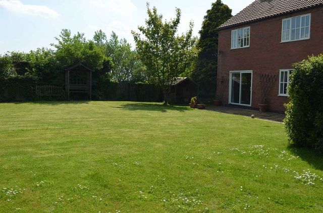  Image of 5 bedroom Detached house to rent in The Paddock Beckingham Lincoln LN5 at Beckingham  Lincoln, LN5 0FD