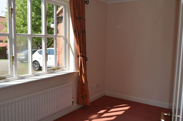  Image of 5 bedroom Detached house to rent in The Paddock Beckingham Lincoln LN5 at Beckingham  Lincoln, LN5 0FD