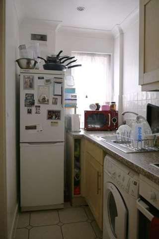  Image of 2 bedroom Apartment to rent in The Spires Canterbury CT2 at Canterbury, CT2 8SD
