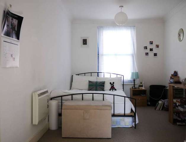 Image of 2 bedroom Apartment to rent in The Spires Canterbury CT2 at Canterbury, CT2 8SD