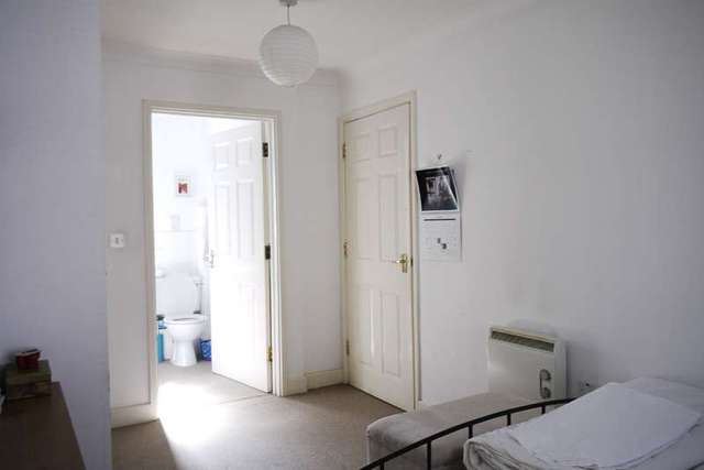  Image of 2 bedroom Apartment to rent in The Spires Canterbury CT2 at Canterbury, CT2 8SD
