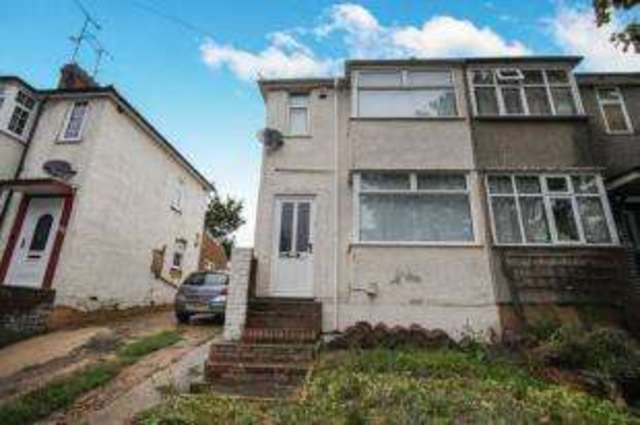  Image of 2 bedroom Semi-Detached house for sale in Third Avenue Luton LU3 at Luton Bedfordshire Sundon Park, LU3 3ER
