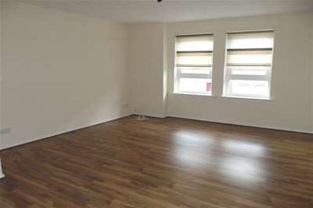  Image of 2 bedroom Flat to rent in Thistle Street Kirkintilloch Glasgow G66 at Glasgow, G66 1NU