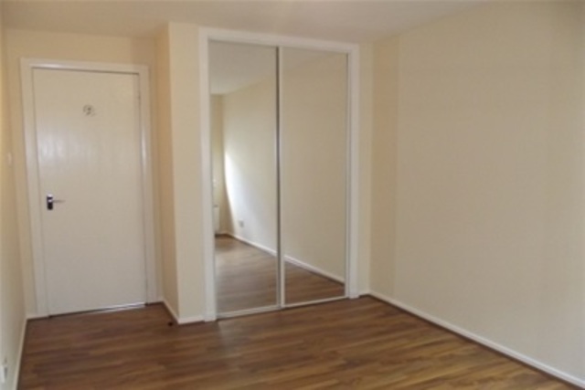  Image of 2 bedroom Flat to rent in Thistle Street Kirkintilloch Glasgow G66 at Glasgow, G66 1NU