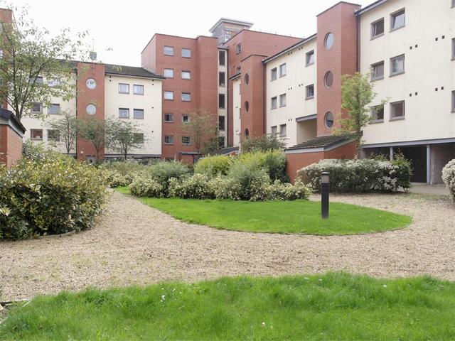  Image of 2 bedroom Flat to rent in Thorter Neuk Dundee DD1 at City Centre Dundee Dundee, DD1 3BU